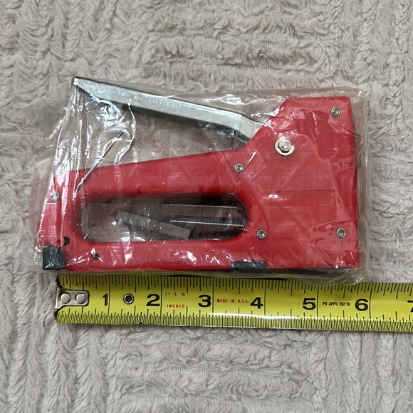 The Tool Drawer speed-drive staple gun - new in original packaging - Picture 15 of 16